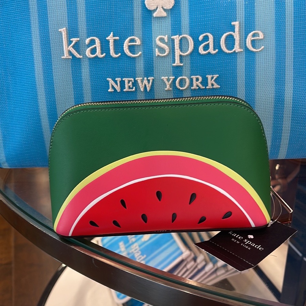 Kate Spade Watermelon Small Cosmetic Case
COLOR:
Multi
NWT - Picture 3 of 16